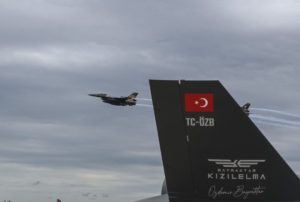 تست زمینی اولین جت جنگنده نسل جدید و بومی ترکیه